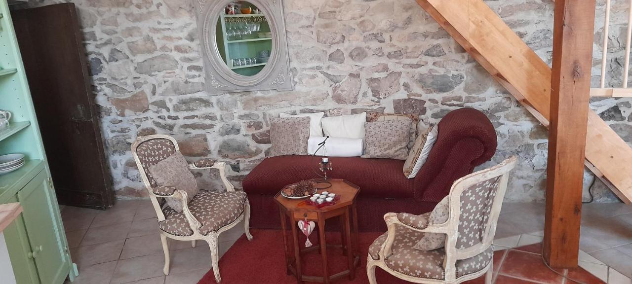 Le gîte de Sainte Valière PISCINE et SPA Esterno foto