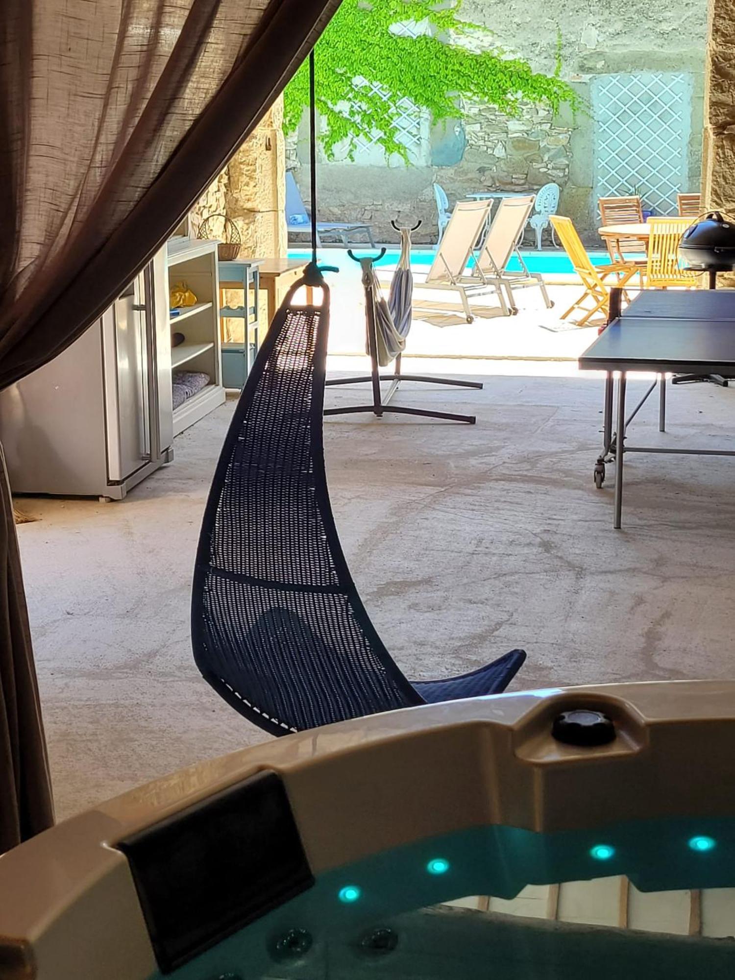 Le gîte de Sainte Valière PISCINE et SPA Esterno foto